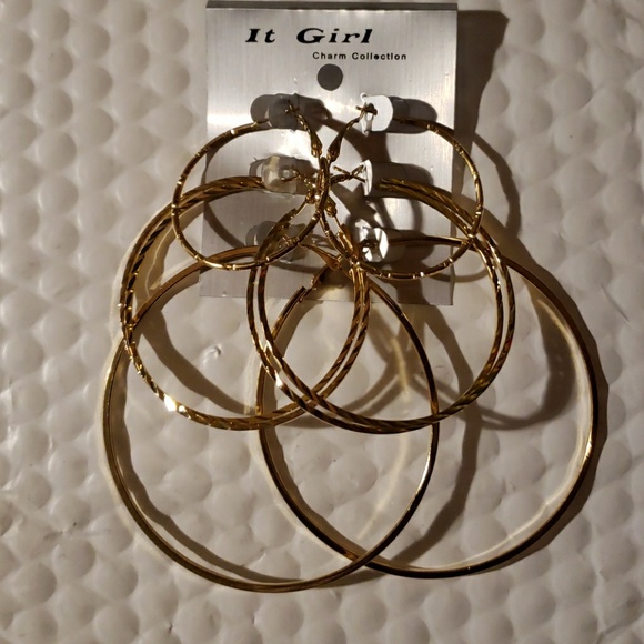 ALL GOLDEN EARRINGS - Picture 1 of 6